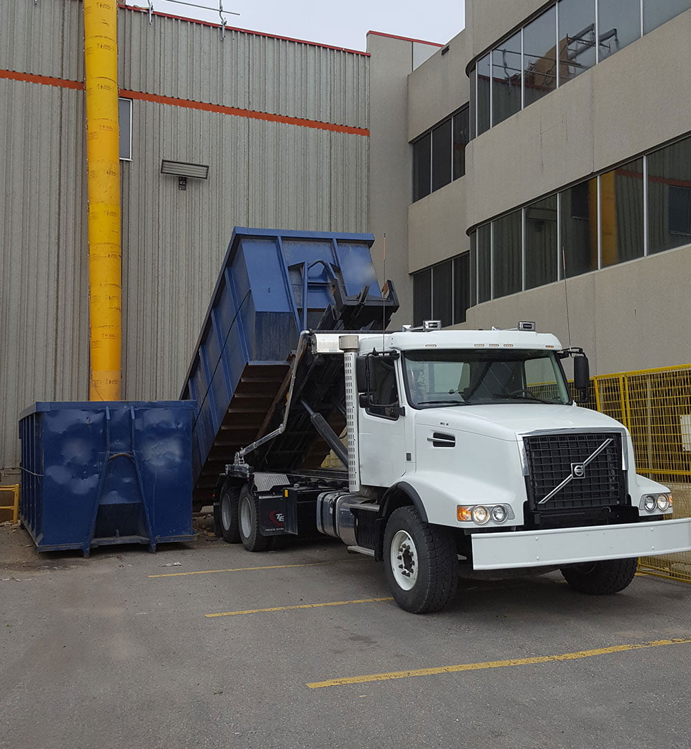 Roll Off Dumpster Characteristics